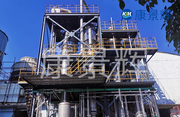 三效蒸發(fā)器定制采購合同中，會約定付款比例、周期、生產(chǎn)周期、安裝調(diào)試周期、以及售后服務(wù)保障等。